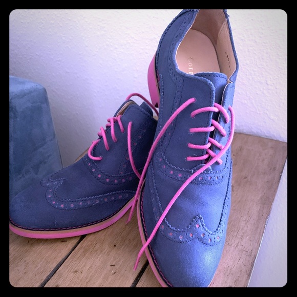 SALE!!Cole Haan Women’s Navy w/Pink Wingtips—NWOT! - Picture 1 of 8